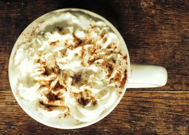 143793520pumpkin20spiced20latte20photo20by20urbanfoodies20650x465 8f15bada964949f28c22e4013d75e5b2